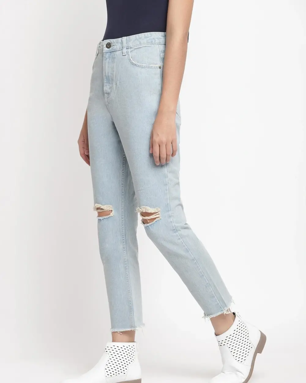 Blue Ripped Fit Cotton Denim Jeans For Women - Image 2