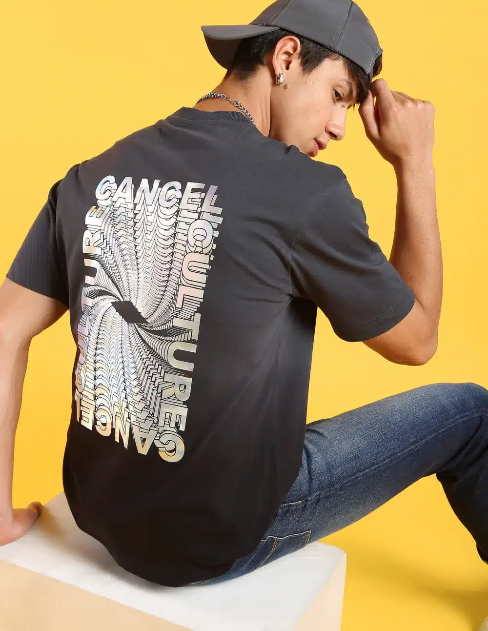 Holographic Print Ombre Oversized T-Shirt For Men's - Image 4