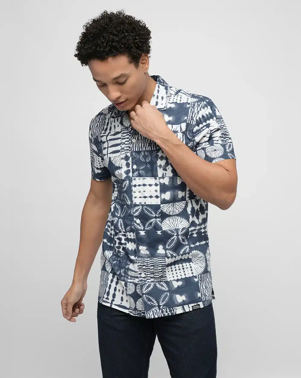 Blue Abstract Print Short Sleeves Shirt - Image 3