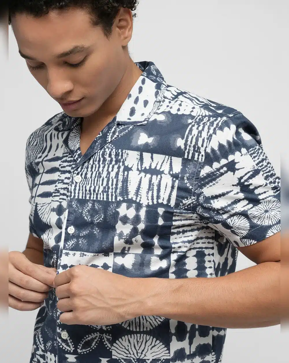 Blue Abstract Print Short Sleeves Shirt - Image 6