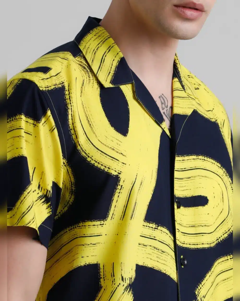 Yellow Abstract Print Short Sleeves Shirt - Image 4