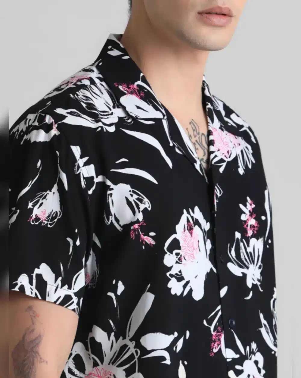 Black Floral Short Sleeves Shirt - Image 4