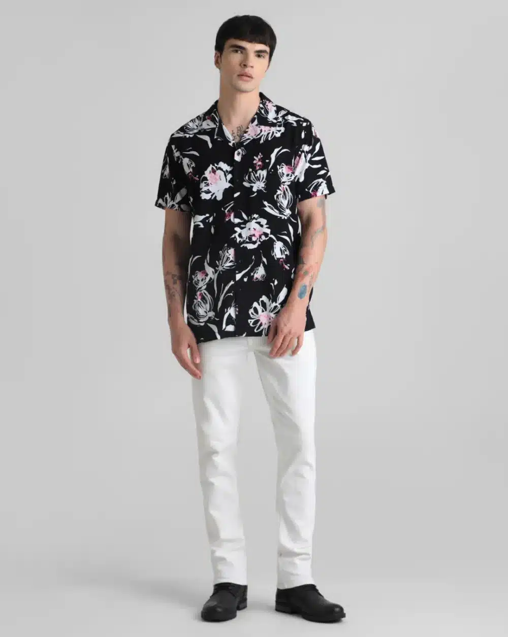 Black Floral Short Sleeves Shirt - Image 5