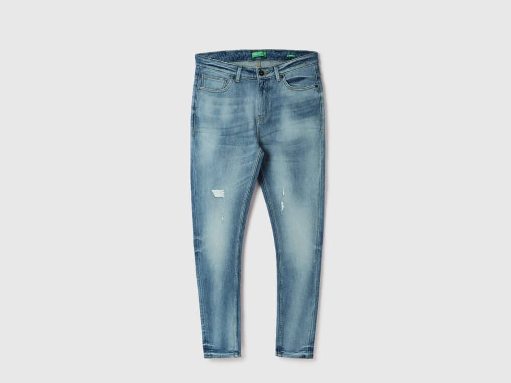 Faded Light Blue Mid-rise Men Solid Carrot Fit Jeans - Image 5